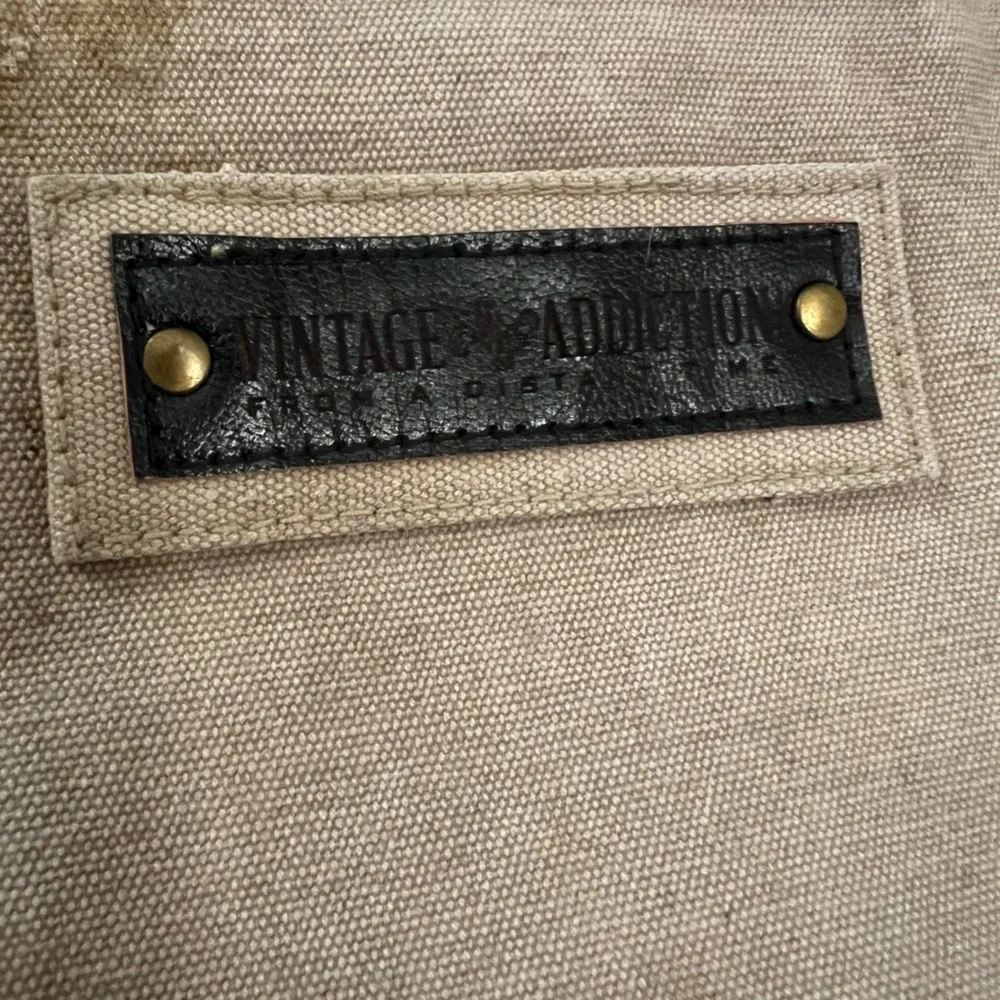 Vintage Addiction Canvas Tote - Picture 3 of 7